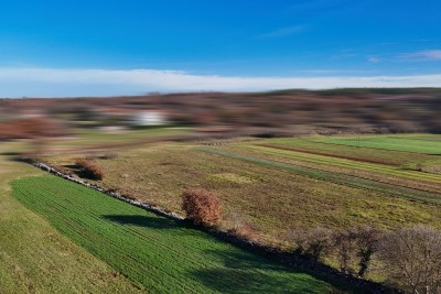 Agricultural land at the edge of the residential building zone – 3.5 km from the sea